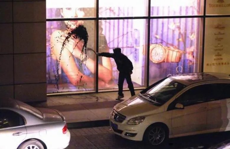 章子怡三重门事件是什么事 没有影响她的事业