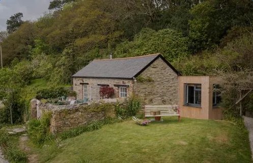 村庄猪圈改民宿是真的吗