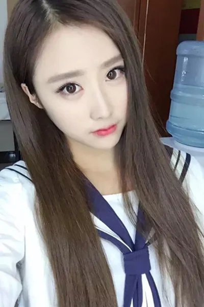 蒋羽熙篡改年龄只为进SM 她真是现实中的绿茶婊