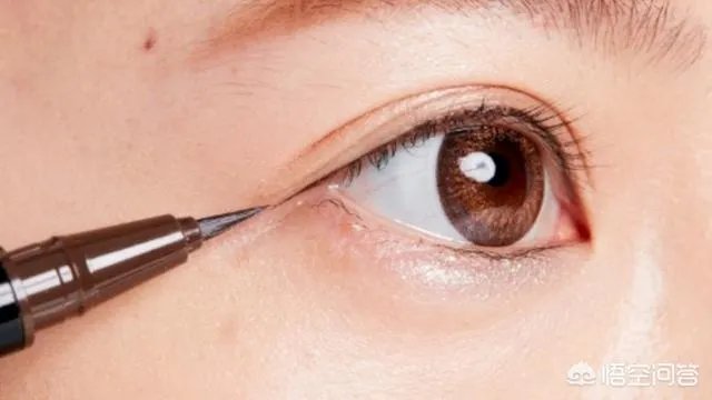 裸色眼影怎么画?
