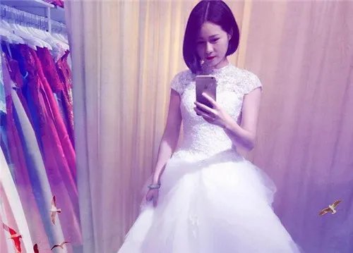 婚纱照短发造型怎么设计  2017短发婚纱照造型大全