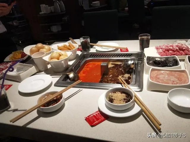 海底捞涨价了，涨得还挺吓人，你还去吃吗？