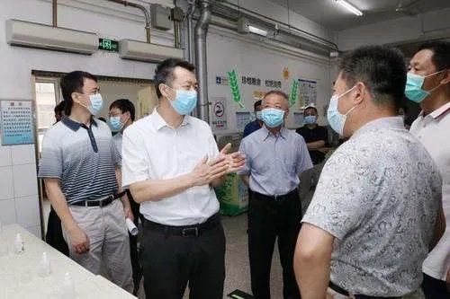 北京应急响应级别从二级降为三级是怎么回事？