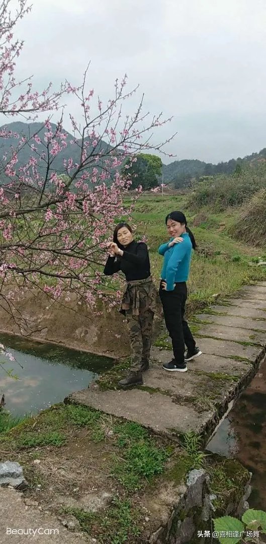 有适合妈妈穿着跳广场舞不掉跟的鞋吗?