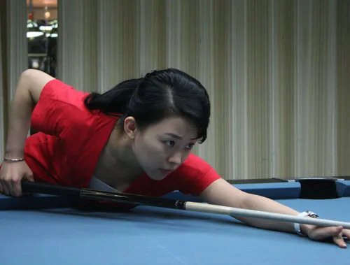 潘晓婷胸围凸点图片 潘晓婷天天向上公开征婚