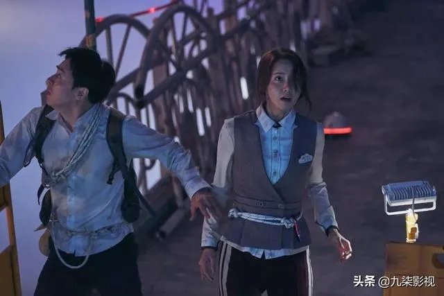 如何评价韩国电影《极限逃生》？