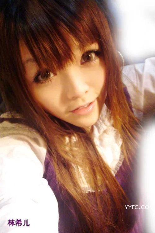 谁有林希儿这张图片