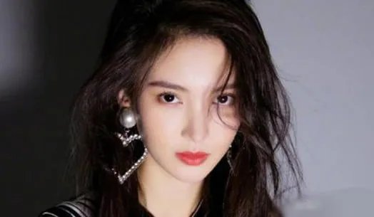 金晨新恋情曝光怎么回事：男友身份被扒竟然是他