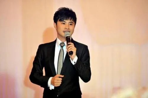 婚庆主持人培训多少钱 出色的婚礼主持人要有哪些能力