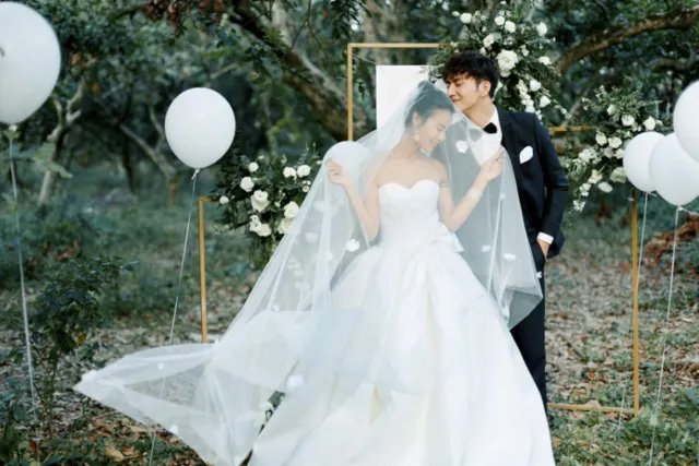 三亚拍婚纱照的地方哪里比较好 三亚比较出名的婚纱摄影