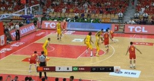 中国男篮70-73负于巴西男篮，易建联9分，赵睿13+3，怎么评价？