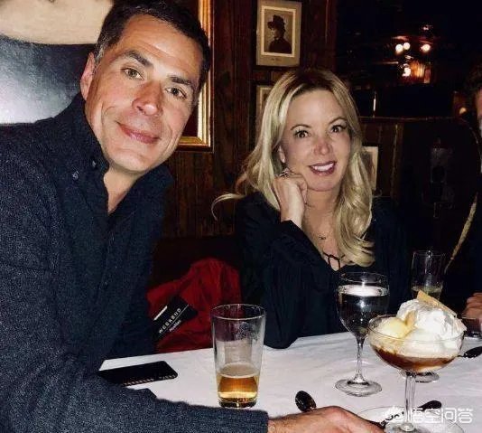 怎么看待湖人球迷抗议事件？