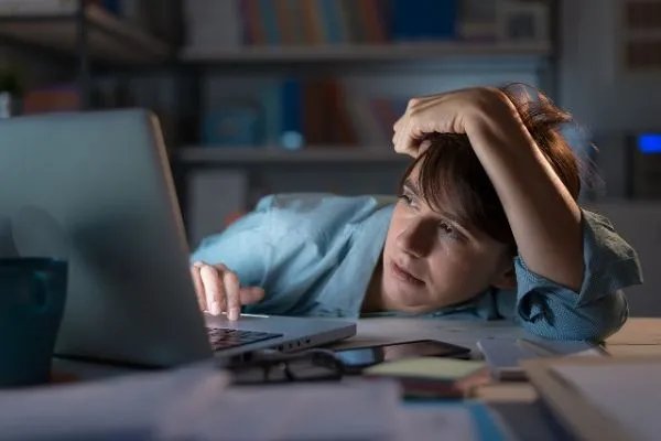 按照劳动法规定“自愿加班不算加班”？