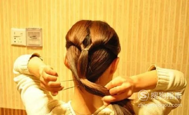 简单韩式短发发型扎法