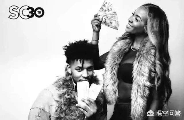 谁知道库里的生日是怎么过的？勇士全队还因此放假一天？