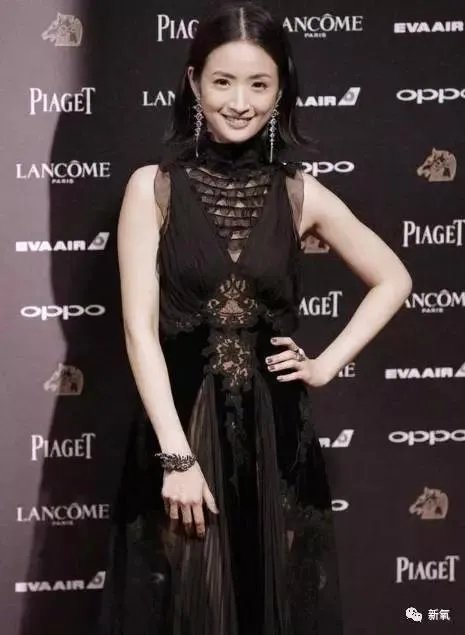 2017金马奖颁奖典礼上，谁的礼服更耀眼？