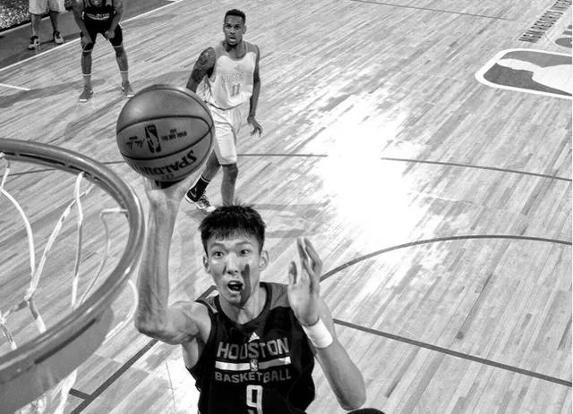 火箭正式签下周琦？