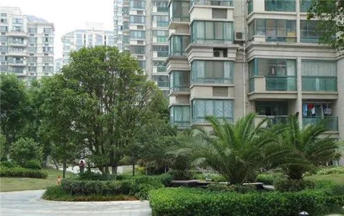 上海三湘四季花城一共有几期