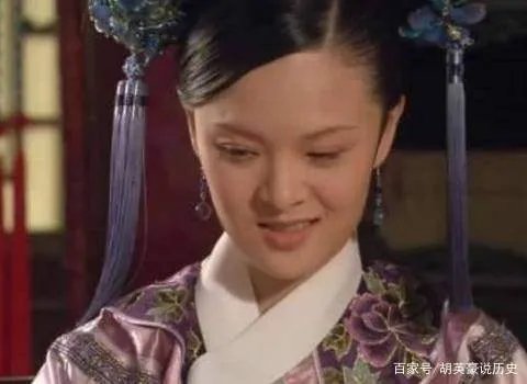 《甄嬛传》曹贵人混迹在华妃宫里,也闻着欢宜香,为何却能生下温宜公主呢?