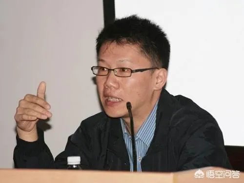 洪钢在解说女排亚洲杯时，把段放当做高意，你怎么评价他的此次失误？