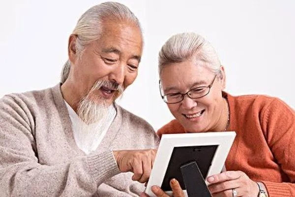 县级以上人民政府应当根据国家老龄事业发展规划