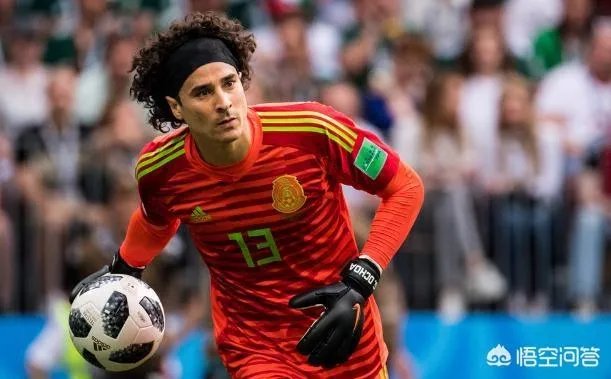 奥乔亚在世界杯赛场上表现惊人,但是为什么豪门俱乐部没有找他?