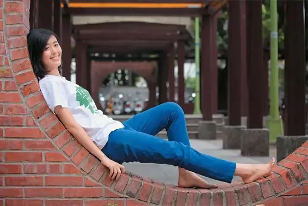 90后美女学霸放弃百万年薪,23岁立志为乡村儿童而活,被福布斯评为全球杰出青年