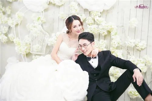 天长地久婚纱摄影价格是怎样的 新人如何才能拍好婚纱照