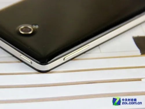 999元双卡四核 天语大黄蜂Kiss评测