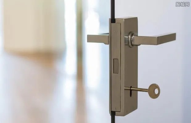 晶钢门板价格是多少 晶钢门多少钱一平方