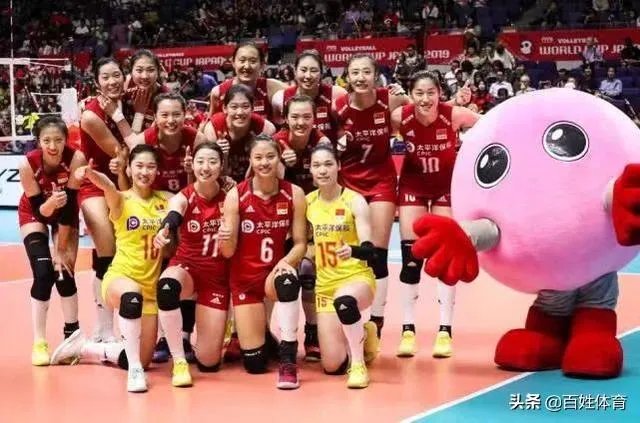 中国女排3-0横扫美国豪取七连胜，引人民日报微博用“七”造词，你怎么看？