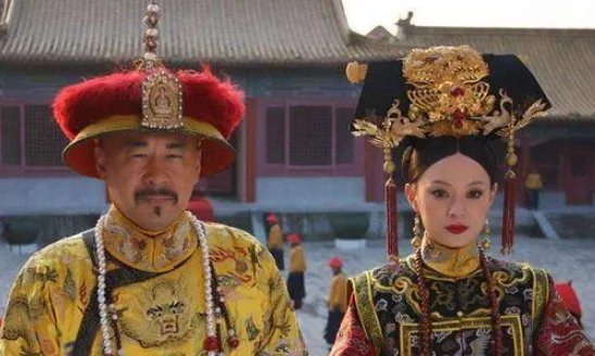 历史上纯元皇后是谁？临终前却被送出宫外