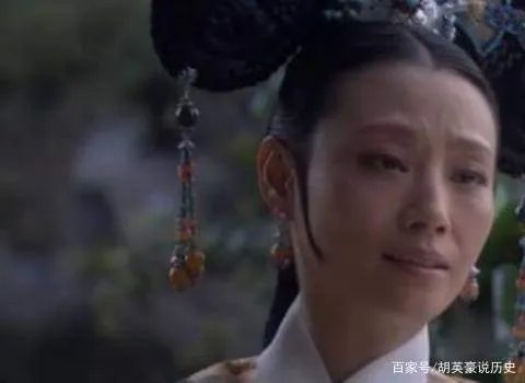 《甄嬛传》曹贵人混迹在华妃宫里,也闻着欢宜香,为何却能生下温宜公主呢?