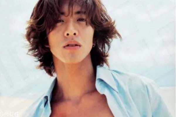 男生长发发型有哪些 男生留长发有几种发型