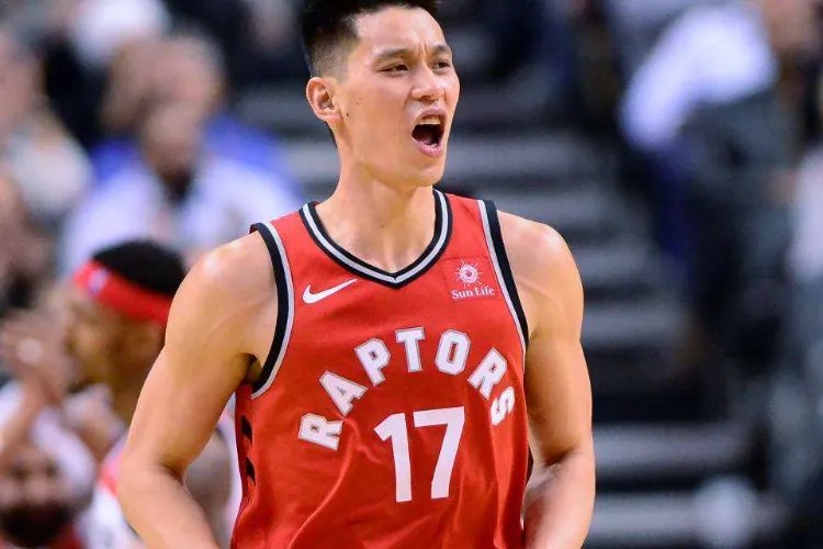 林书豪三节砍下31分，球迷苦苦寻找直播，CBA为何没有直播？