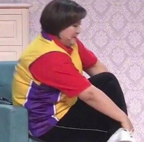 贾玲裤子乔杉上衣具体什么情况:原因详情这就是真相