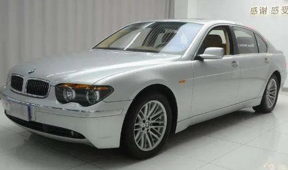 宝马745报价及图片