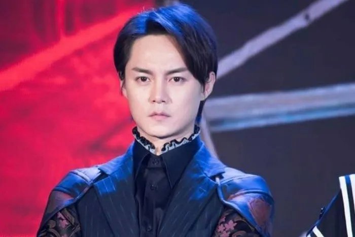 尹正看着瘦了好多，他为了减肥都做了哪些努力？