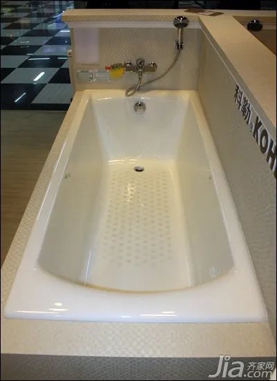 亚克力浴缸怎么样 亚克力浴缸报价贵不贵