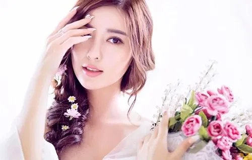 个人写真哪家好  拍艺术照如何选衣服