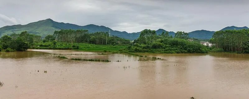 洪涝灾害产生的原因