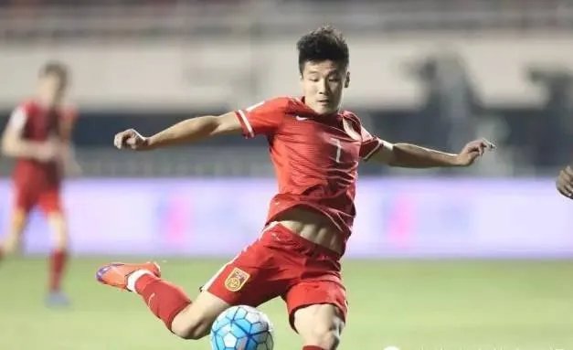 国足胜卡塔尔|我们出!线!啦!!!