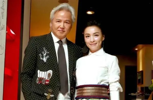 张庭夫妇社交平台被禁言，这意味着什么？