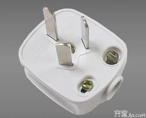公牛插头型号有哪些  三点教你巧辨优劣插座