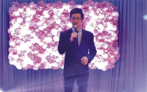 婚庆主持人培训多少钱 出色的婚礼主持人要有哪些能力