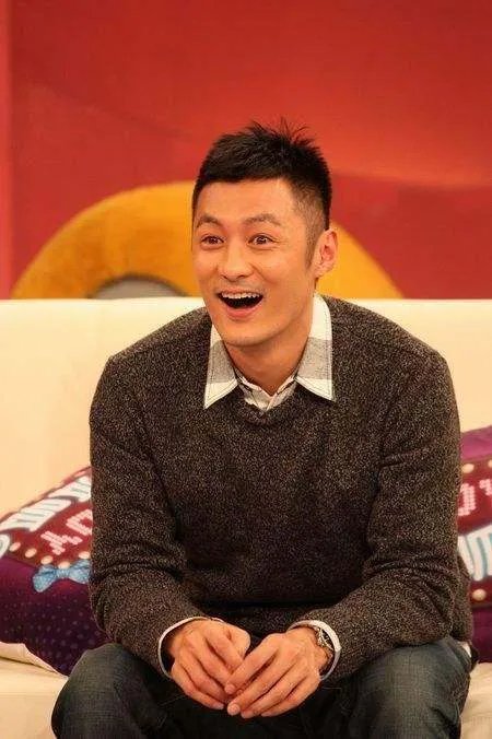 余文乐突然急删什么照片？