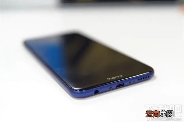 荣耀畅玩7C配置参数怎么样？