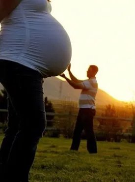 新意倍出 外国准妈妈的20张孕妇照