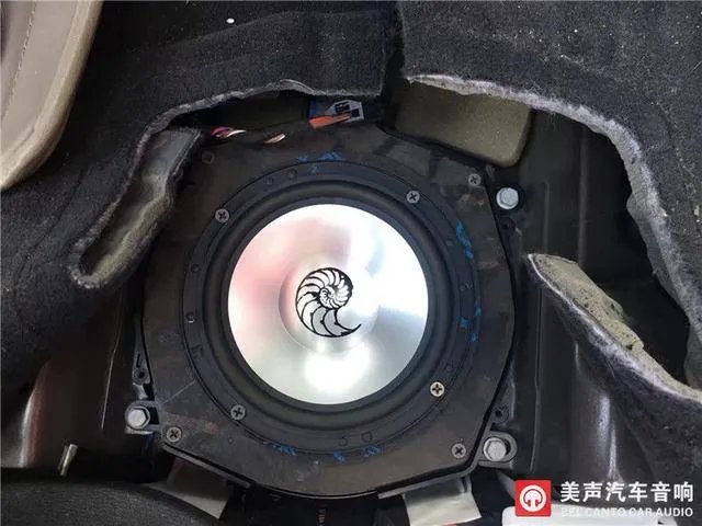 成都有专业宝马音响改装店吗？