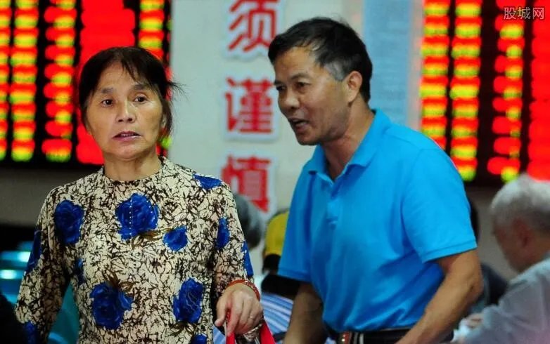 中国网民数破9亿 在线教育概念股或迎发展机遇